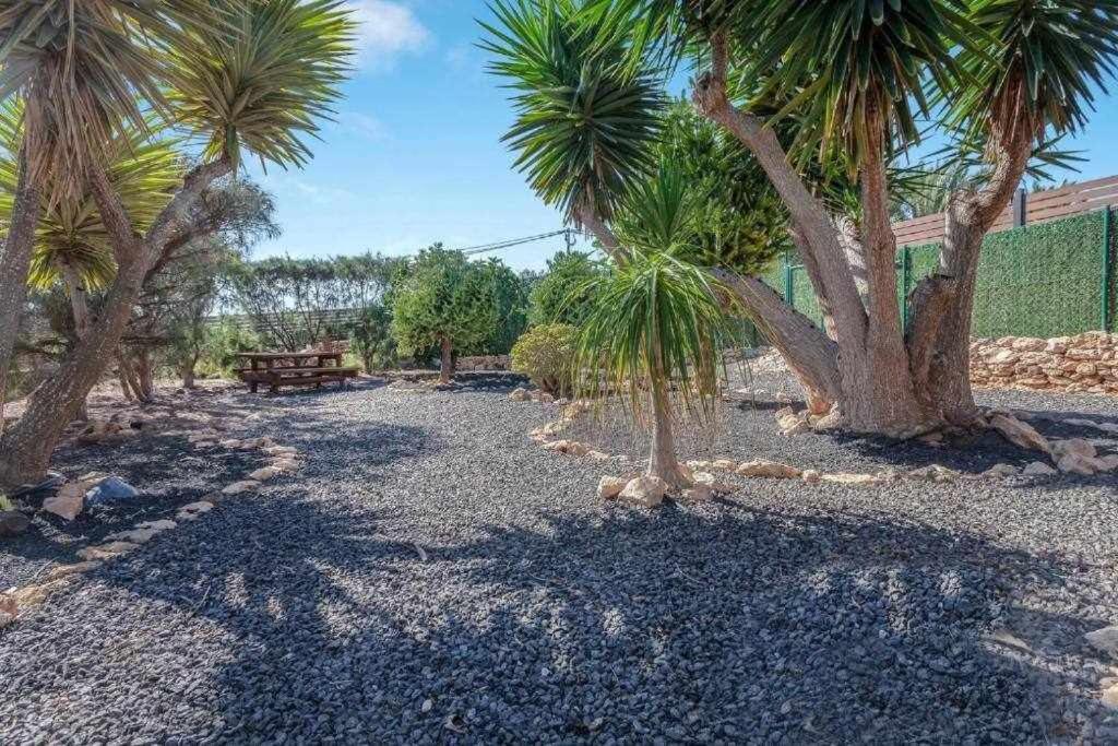 Villa cobas con piscina y privada Triquivijate Exterior foto