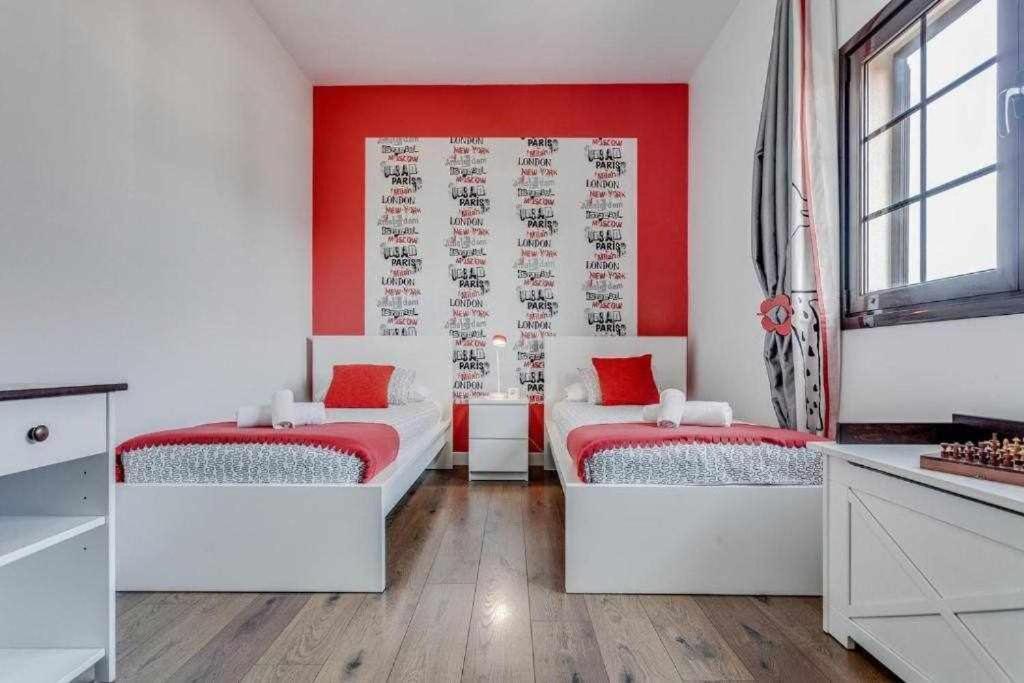 Villa cobas con piscina y privada Triquivijate Exterior foto