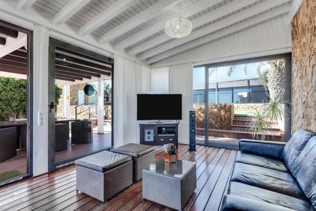 Villa cobas con piscina y privada Triquivijate Exterior foto